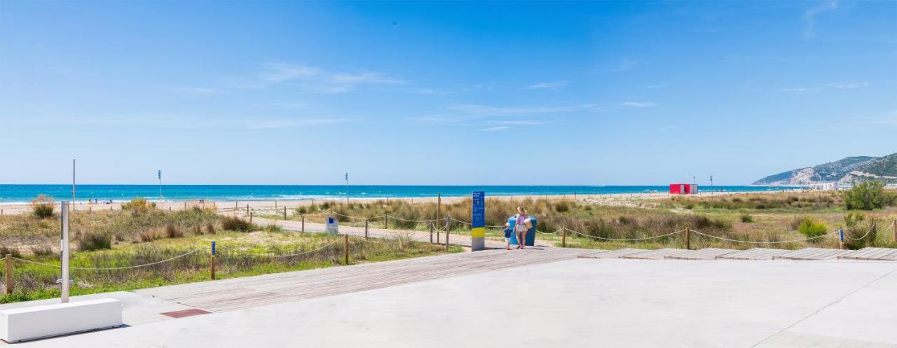 Maka Beach Apartment V Castelldefels Kültér fotó